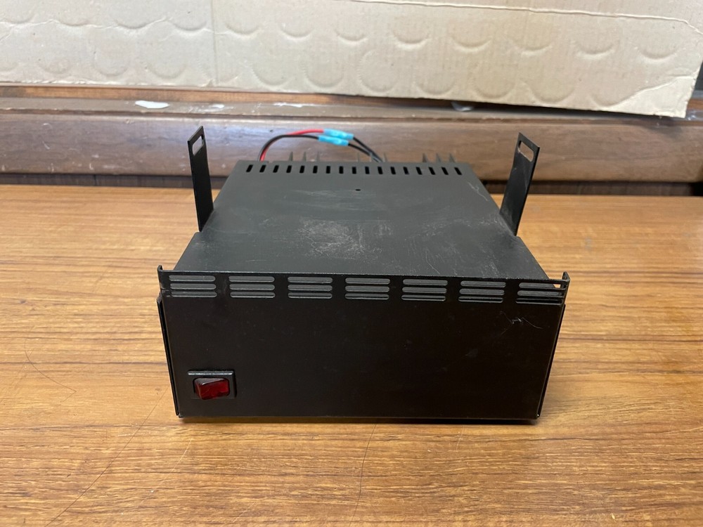 Astron 13.8VoltDC Power Supply model SL-15CDM *
