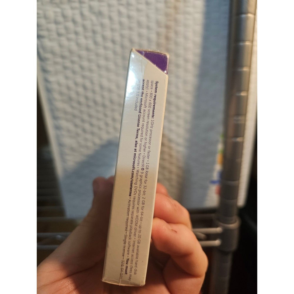 Windows 10 professional 32/64 bit USB Flash Drive
