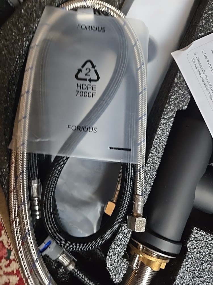 FORIOUS Kitchen Faucet, Spring Kitchen Sink Pull Down Sprayer Black New