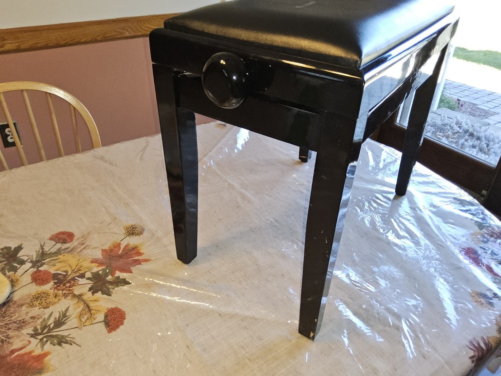 Piano Bench - Adjustable Height - High Gloss Black