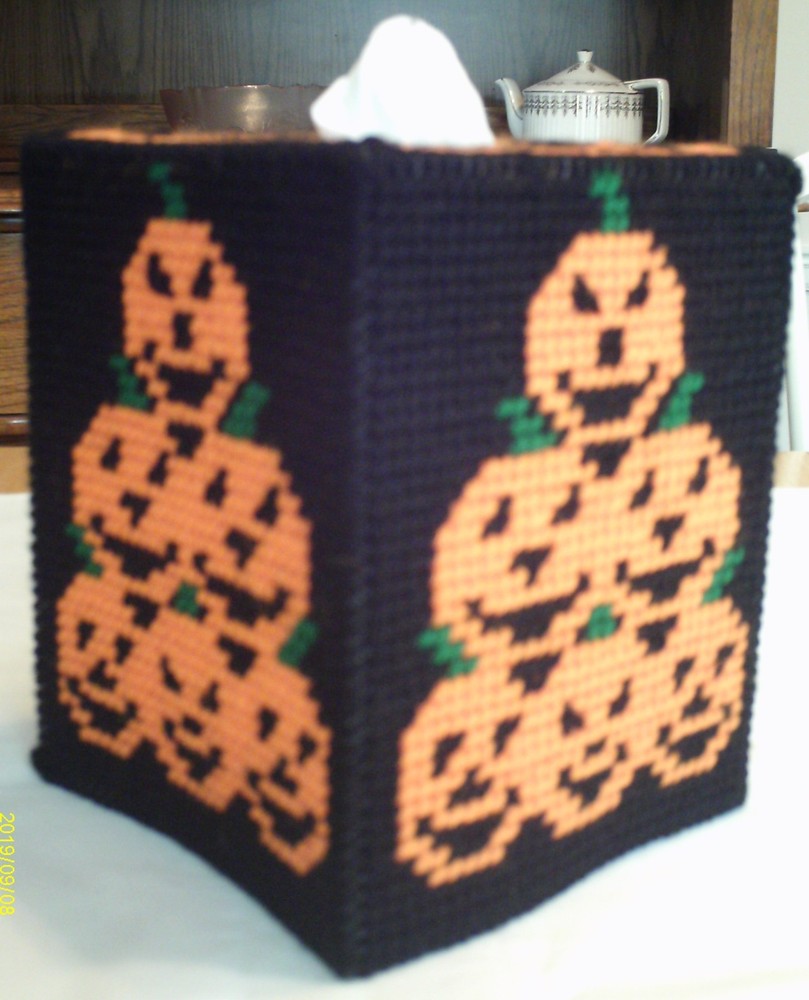 "Stacked Pumpkins" Tissue Box Cover (Plastic & Yarn) Finished