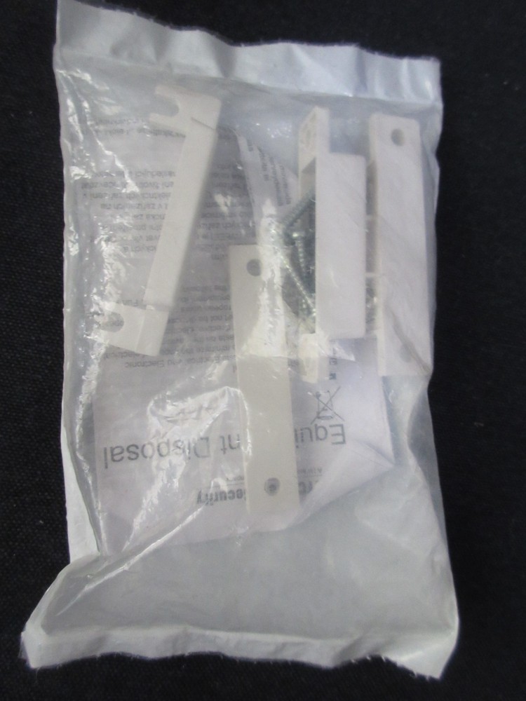 Interlogix 1085T-N Magnetically Activated Switch, MIP