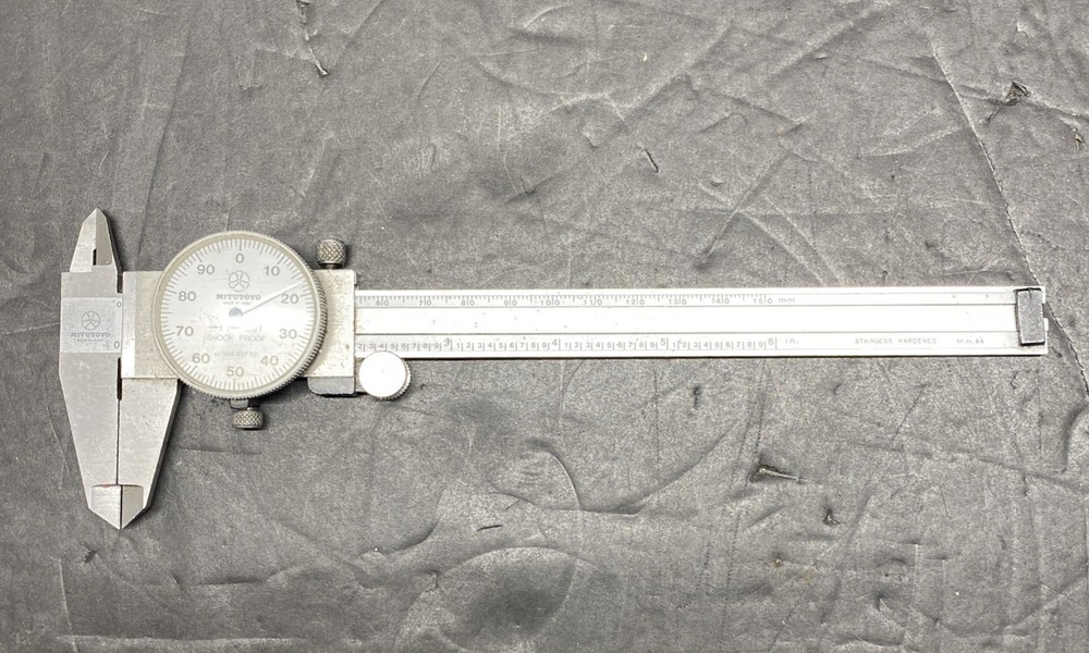 Mitutoyo 6” Dial Caliper 505-637-50 .001”