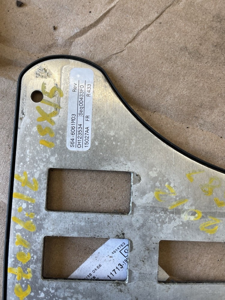 PETERBILT DASH PANEL S64 6061M03