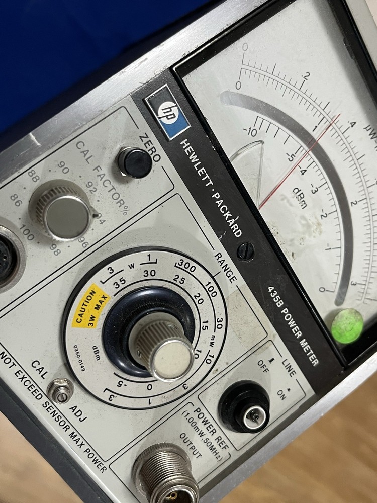 HP 435B Analog Power Meter Condition Unknown Measures DBM