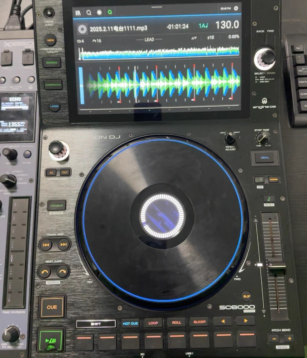 1pcs Denon SC6000 DJ Controller Package