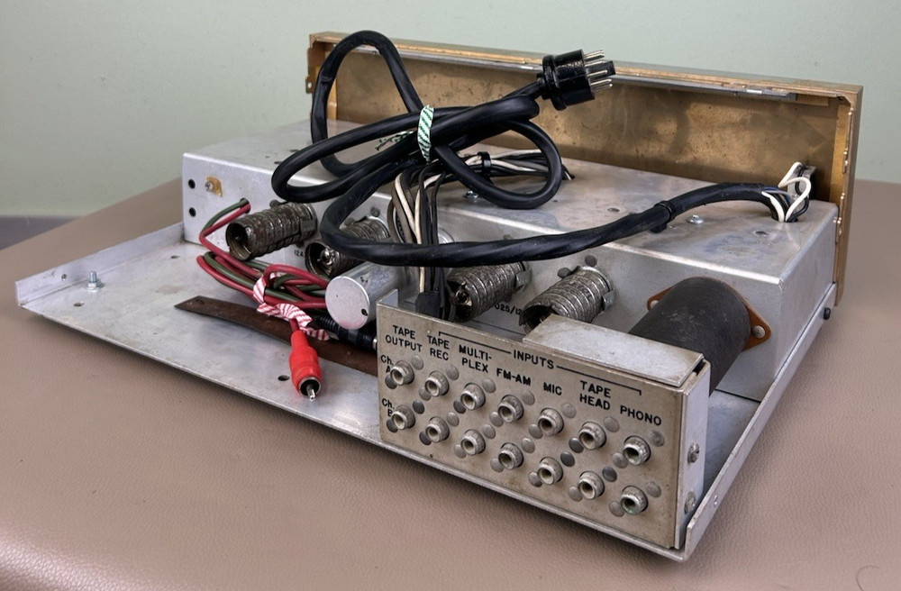 PILOT SP210 PREAMPLIFIER / 260 STEREO AMPLIFIER RESTORED