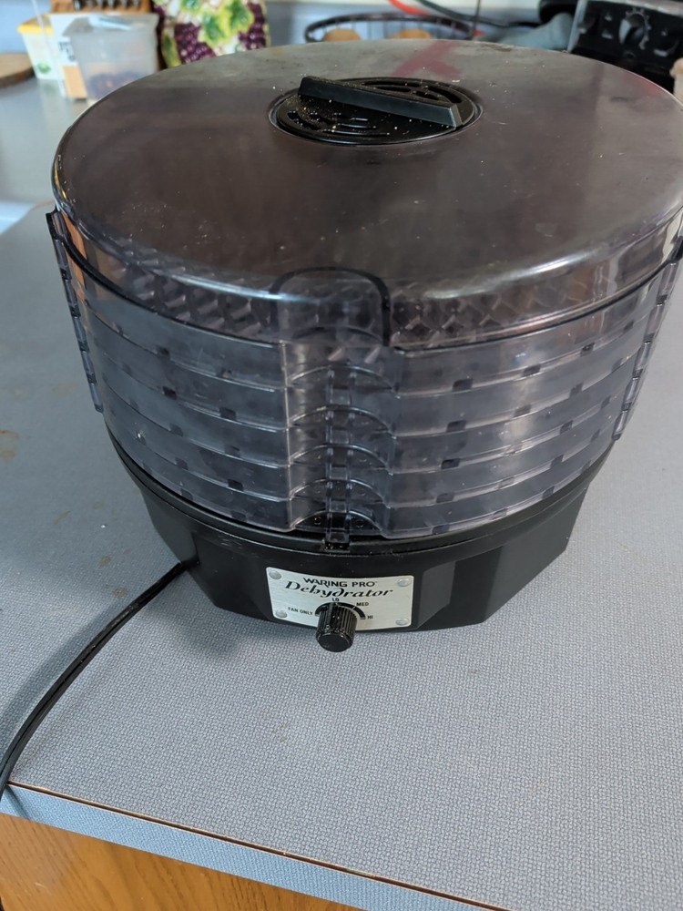 Waring Pro DHR-30 Professional Food Dehydrator