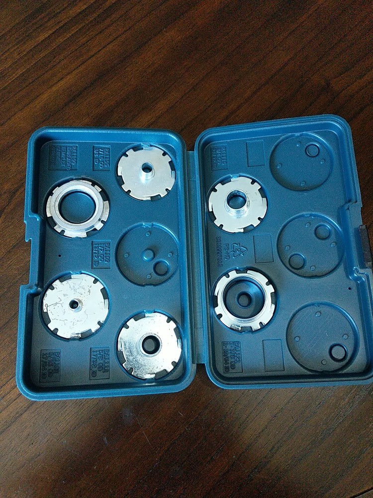Bosch 6 Piece Router Template Guide Set RA1128 with box. Missing 2 Guides