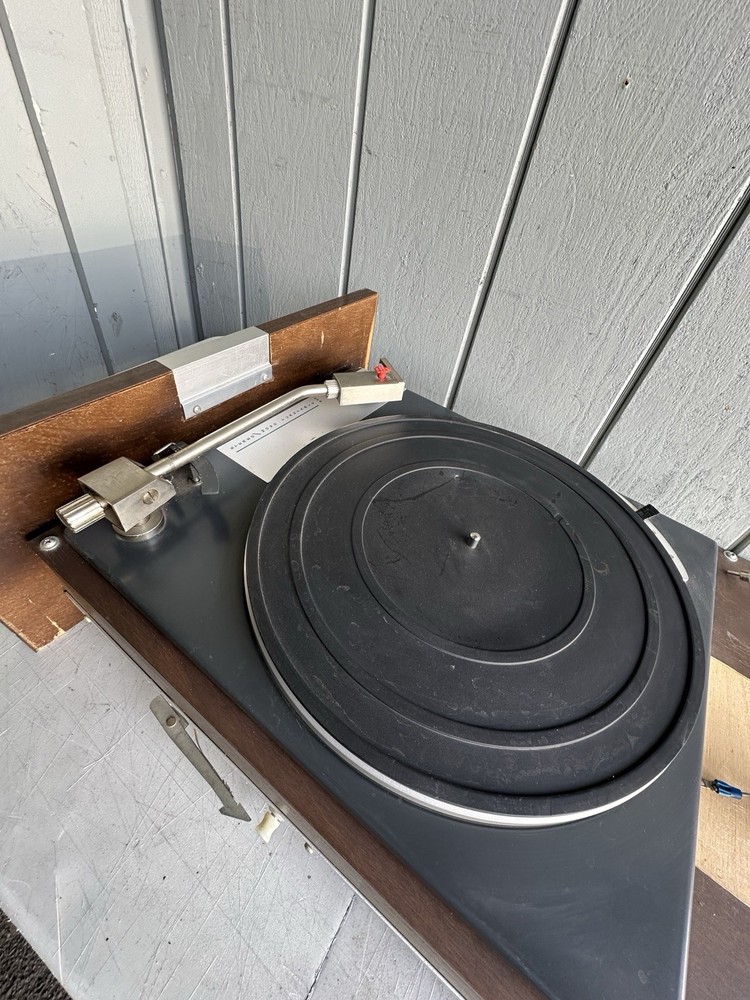 BOGEN B62 TURNTABLE (Read)