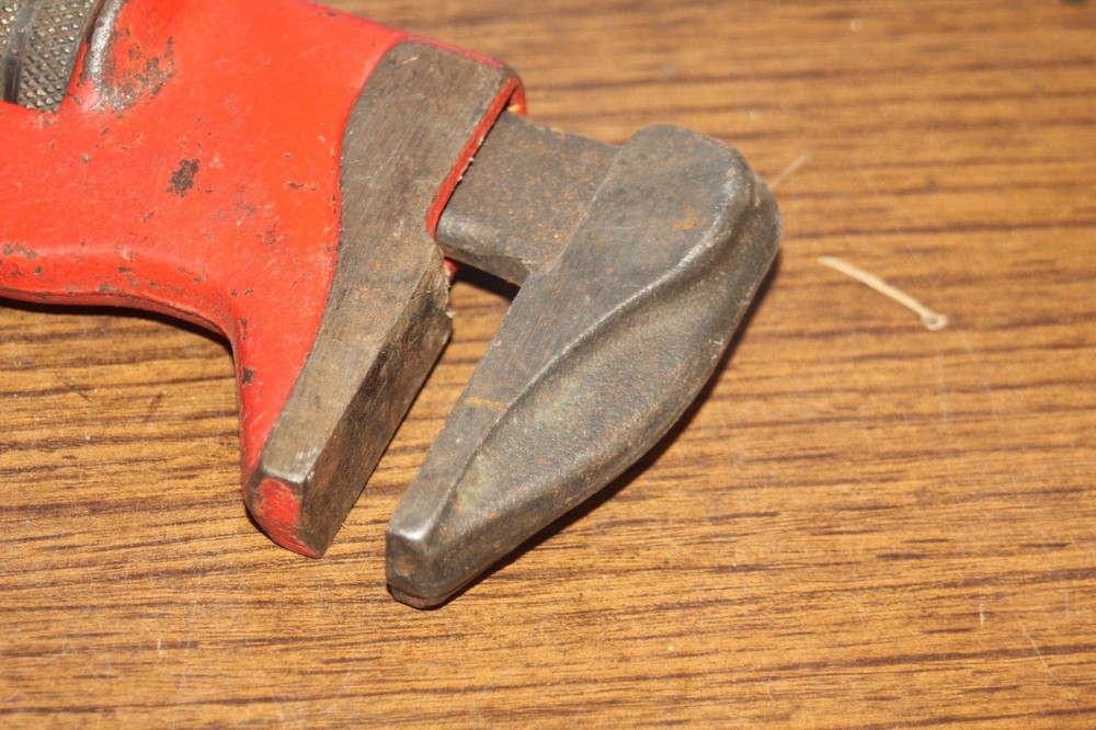 RIDGID SPUD 2-5/8" Heavy Duty Pipe Wrench