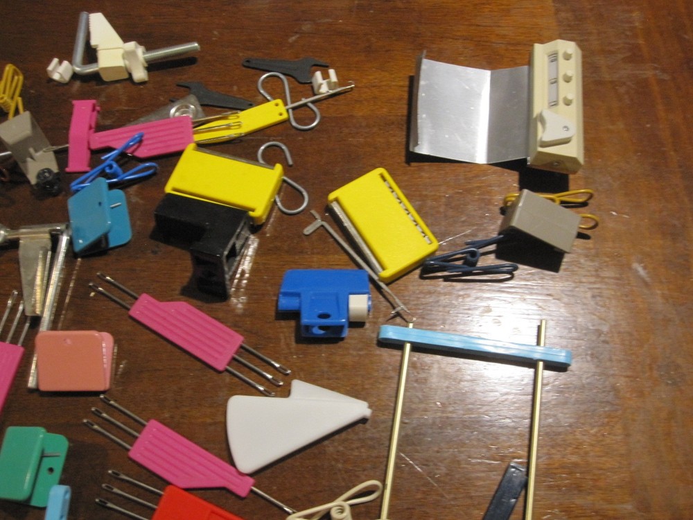 Bond Knitting Machine Two Beds Plus Extensions, Cast on Combs, some Accessories.