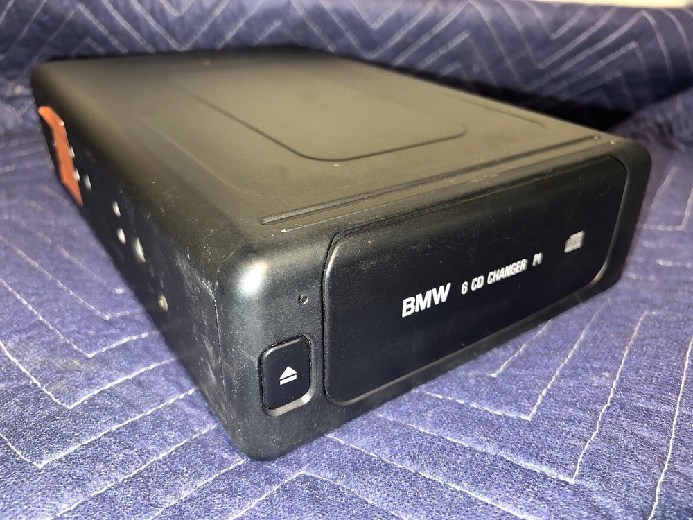 CD Changer Bmw 740il E38