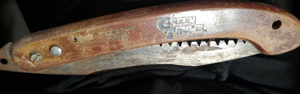 Vintage Green Thumb Folding Pruning Saw Push Button Lock Garden Tree Tool Rustic
