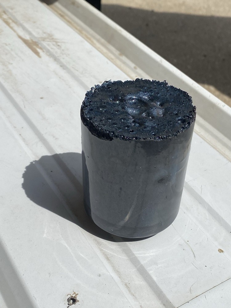 Black epoxy can