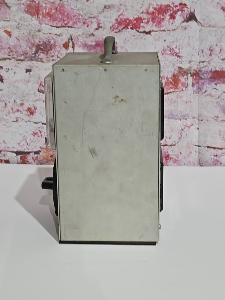 The Lewis Engineering Co Temperature Thermocouple Vintage "UNTESTED"