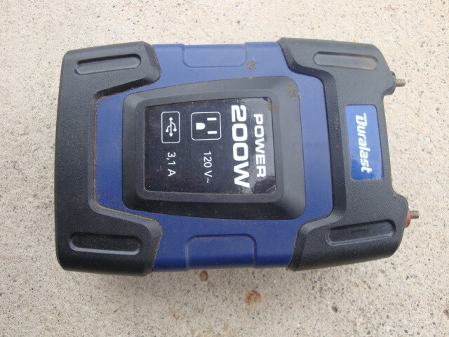 DURALAST POWER INVERTER 200W USB 3.1A