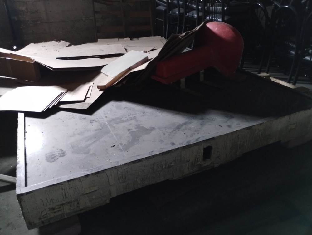 Huge Solid Surface/Cultured marble Surplus and Production Lot