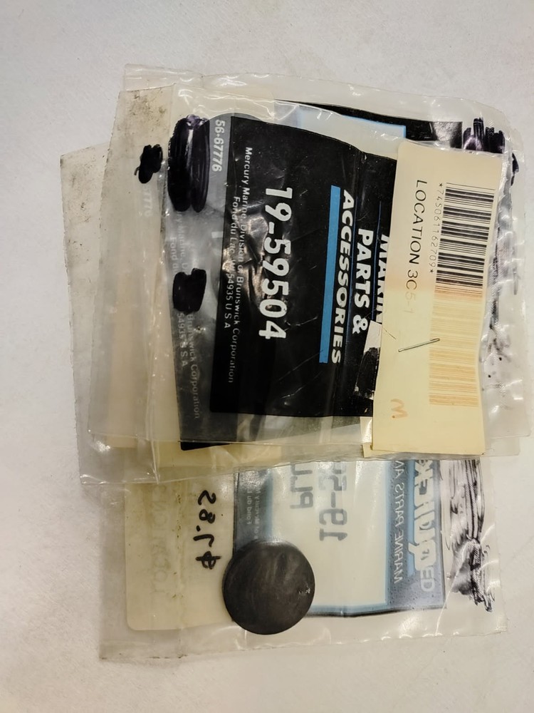 59504 Mercury Marine Plug OEM New.