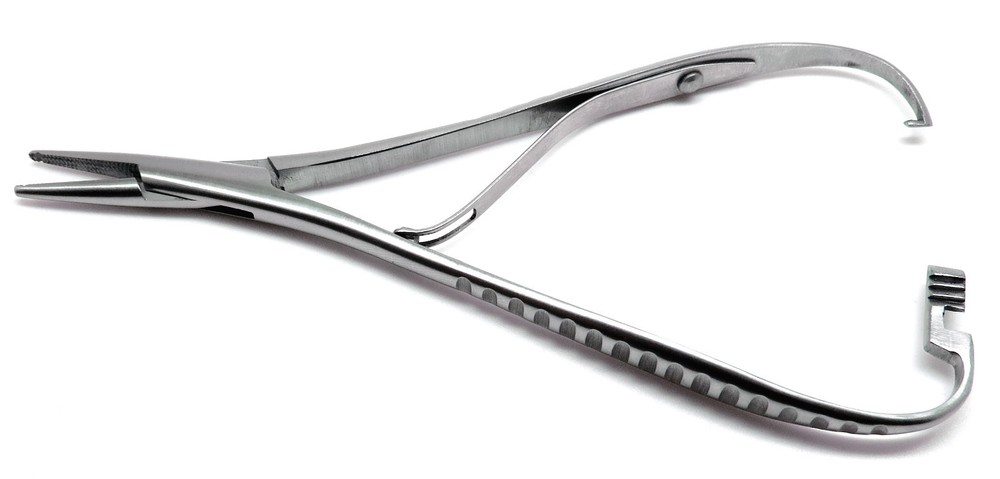 10× Mathieus Needle Holder 14cm Notch Tip Forceps Dental Orthodontics Tools