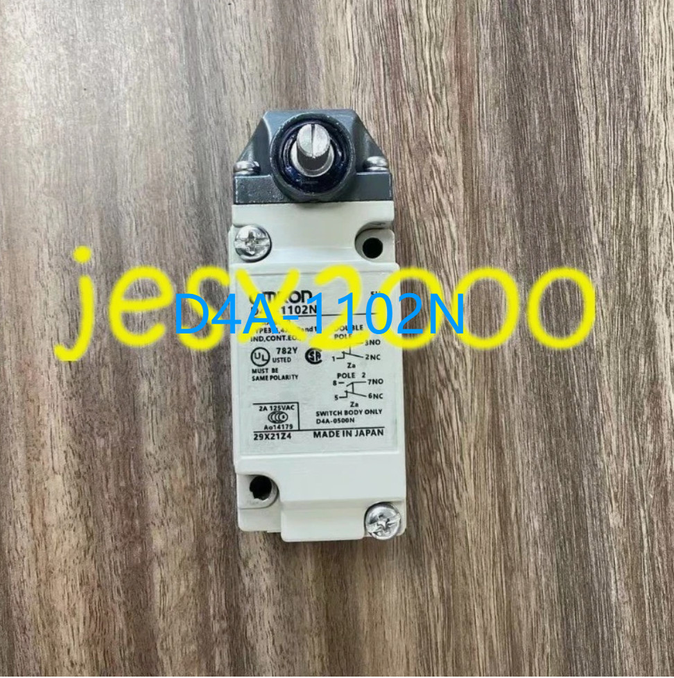 1PC NEW D4A-1102N sensor qqb