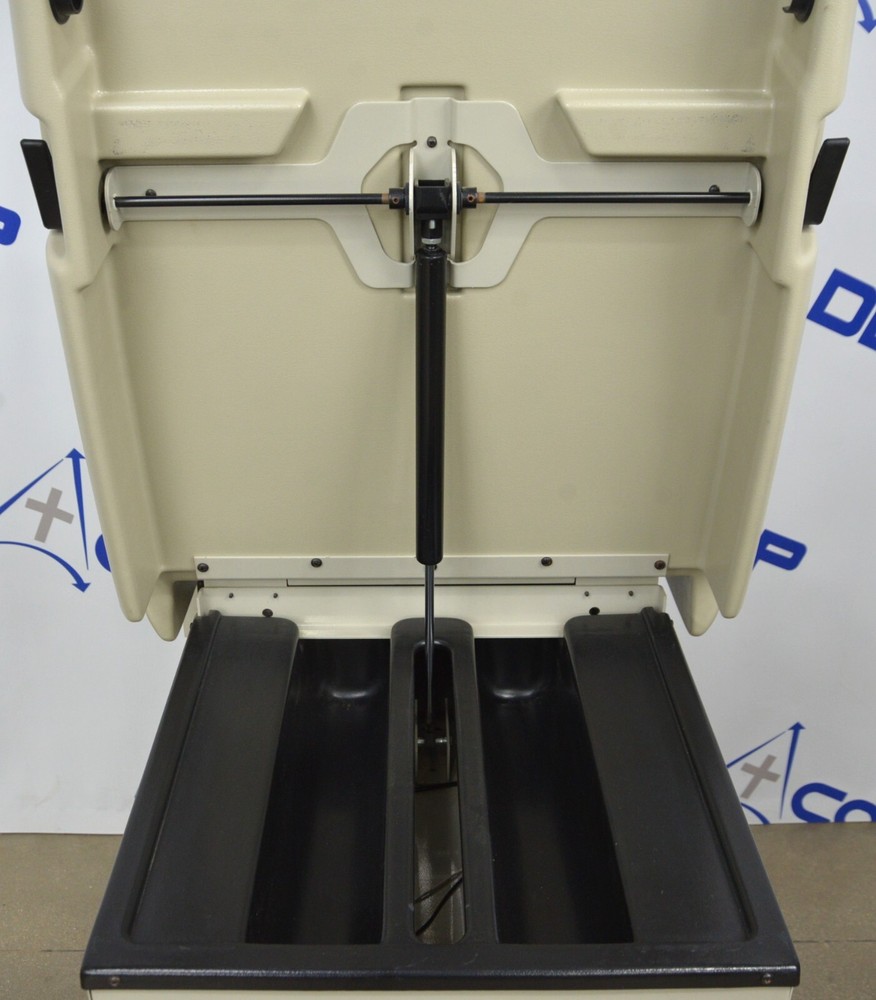 Midmark 404-007 Barrier Free Manual Exam Table