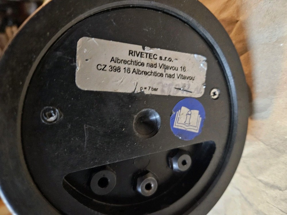 pneumohydraulic rivet machine RIVETEC RL40