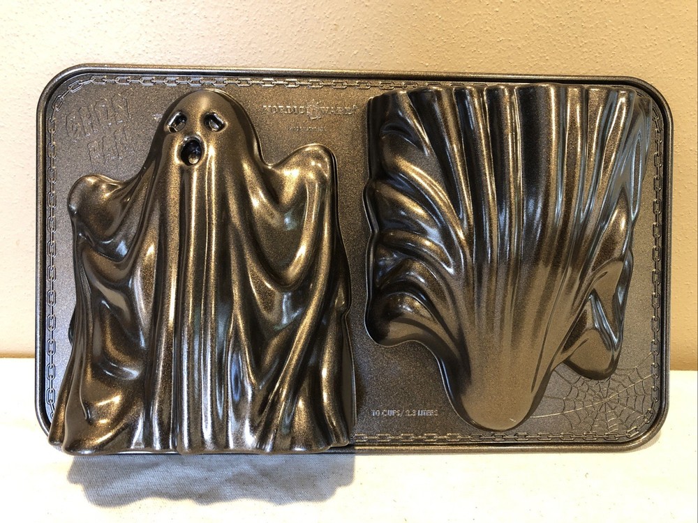 Nordic Ware Ghost Pan Halloween 10cups/2.3 Ltrs 9” Ghosts