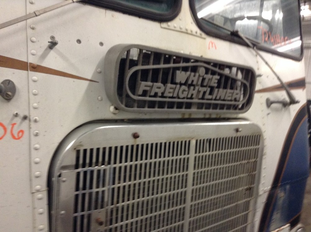 Freightliner FLT ALUMINUM FRONT Panel