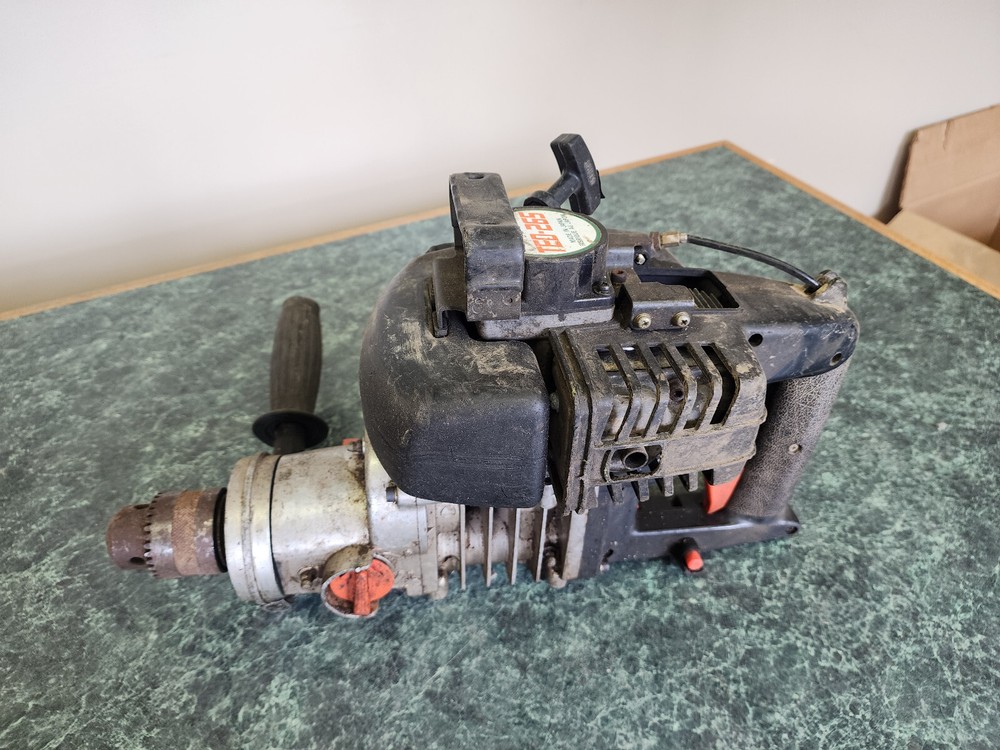 Tanaka TED-265 Gas Powered Engine Drill