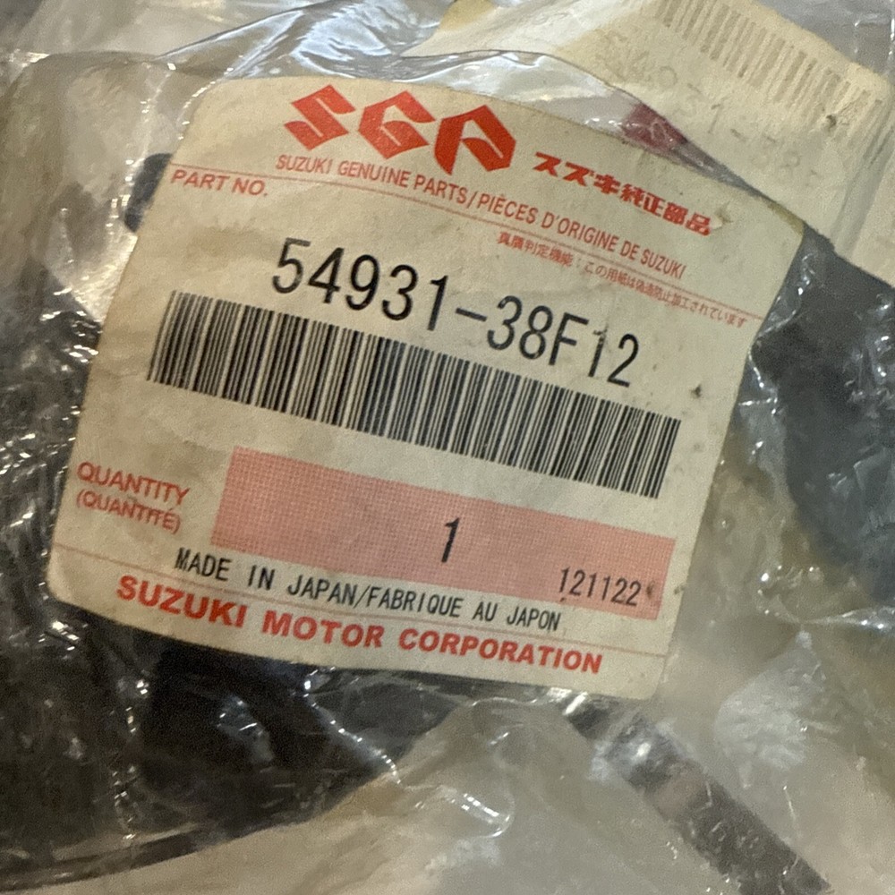 ONLY 1 -NOS Suzuki 54931-38F12 boot kit - BOOT, INNER