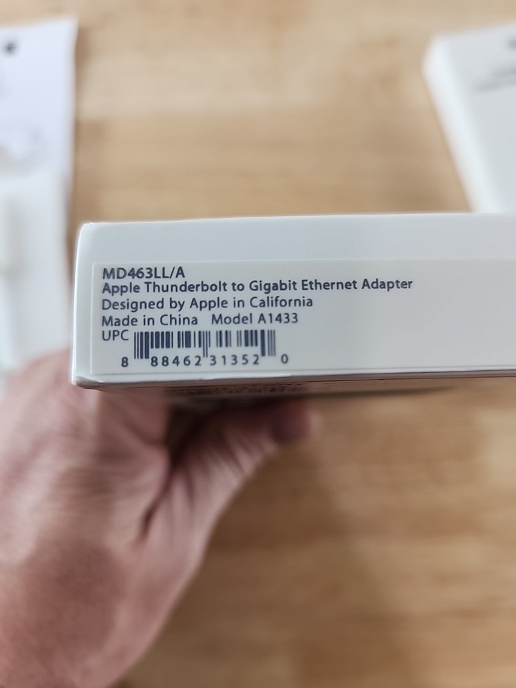 Apple A1433 Thunderbolt to Gigabit Ethernet Adapter