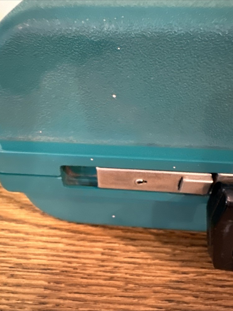 Olivetti Underwood Studio 45 VTG Typewriter Teal with Case ~ Untested