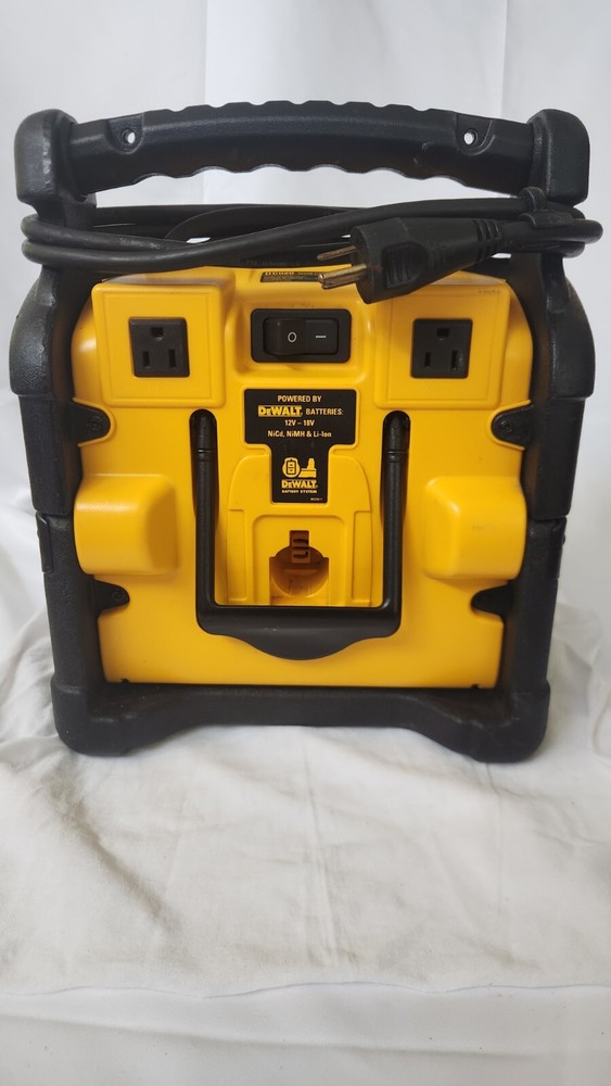 DEWALT DC020 18V BATTERY/120V WORK LIGHT TESTED/WORKS