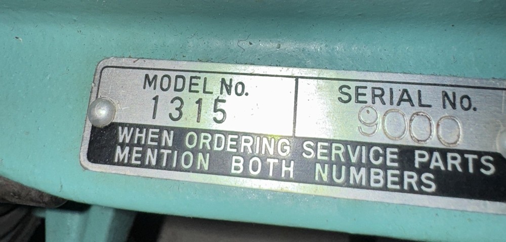 Vintage White Zig Zag Stitcher Sewing Machine Model 1315 Turquoise Works
