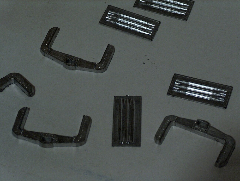 HO Gondola, Drop Metal Ends, 2 different sets