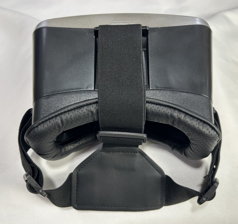 VR PARK Virtual Reality Headset with Remote for iPhone/Samsung/Android **NEW**
