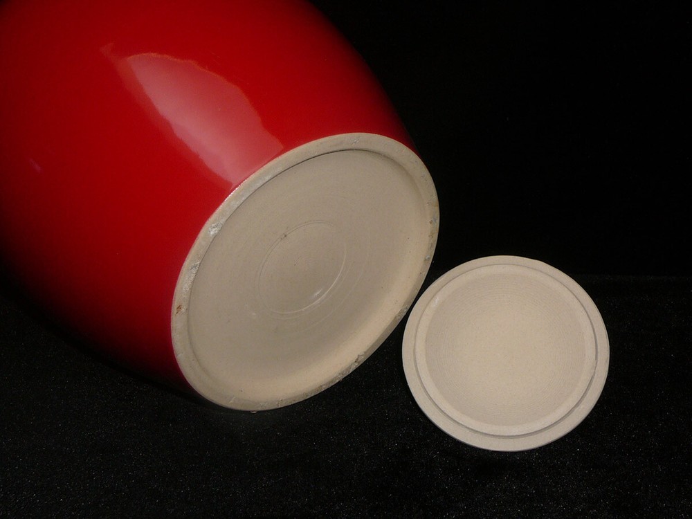 Simple Plain Solid Red Glaze Porcelain Vase Jar vs012red SF