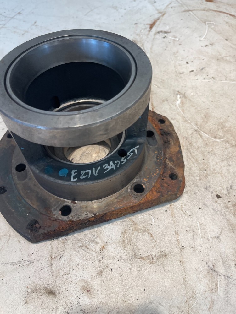 Mahindra 6530 Tractor Left Bull Pinion Cage