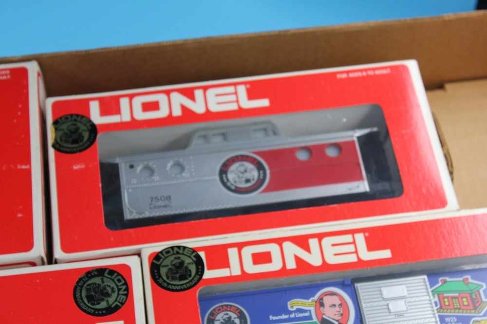 LIONEL O GAUGE 75th ANNIVERSARY COMMEMORATIVE TRAIN SET