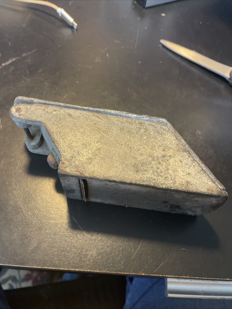 Ice shaver quite old