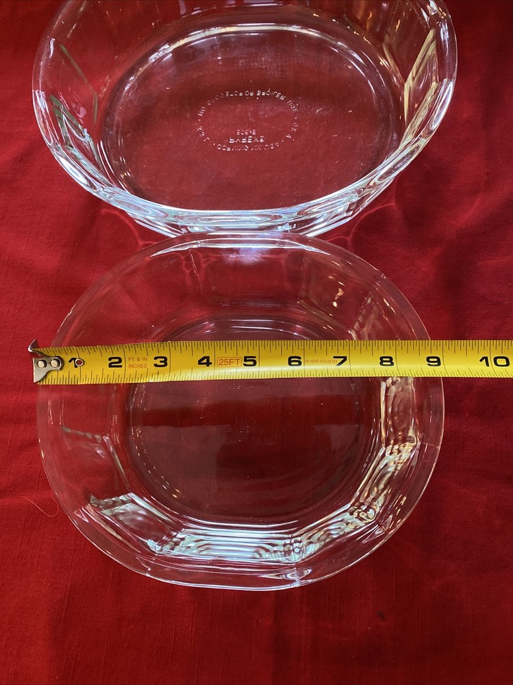 Pyrex Clear Glass Casserole Dish/ set of 2