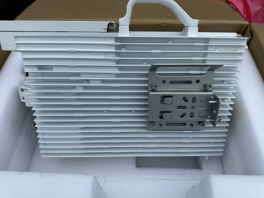 Baicells Nova246 LTE Base Station sBS3270