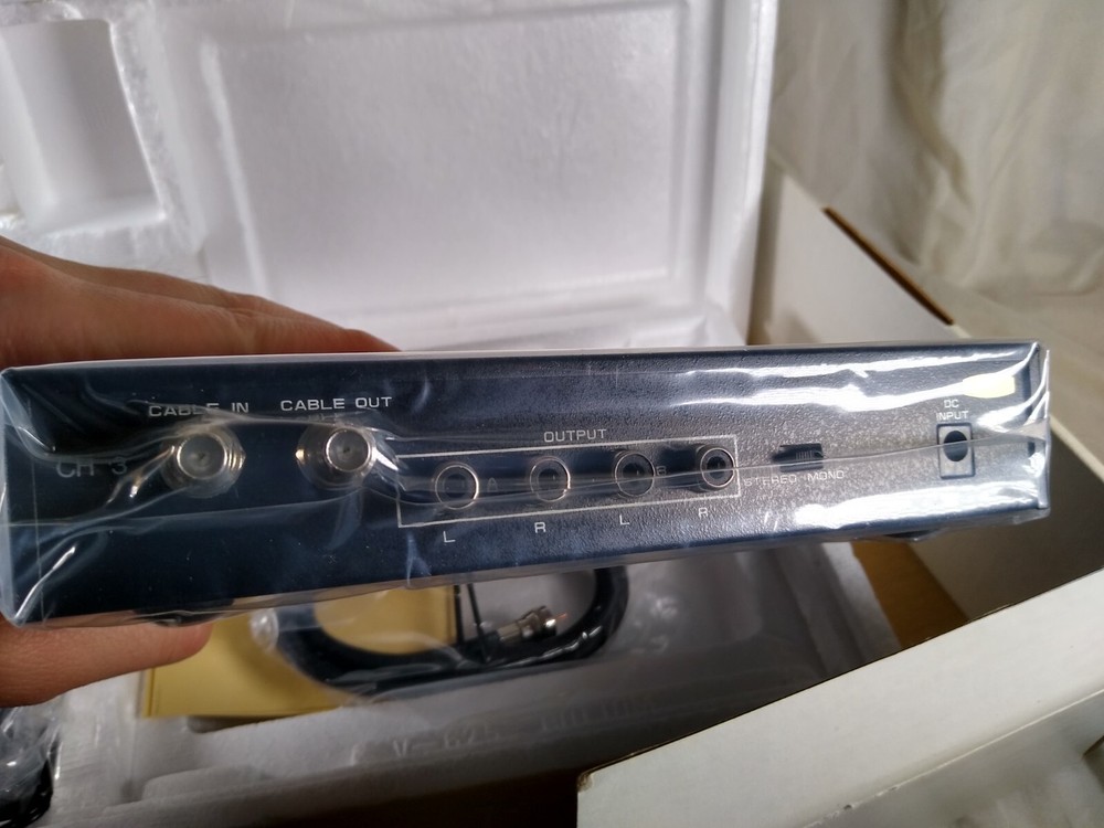 NEW - Vintage Recoton Stereo Cable TV Stereo Decoder M-8649255