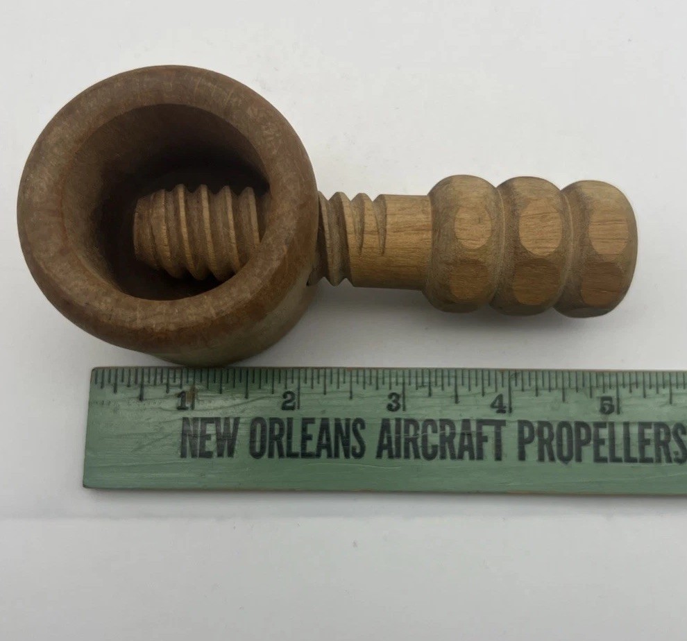 Vintage Wood Screw Twist Turn NutCracker