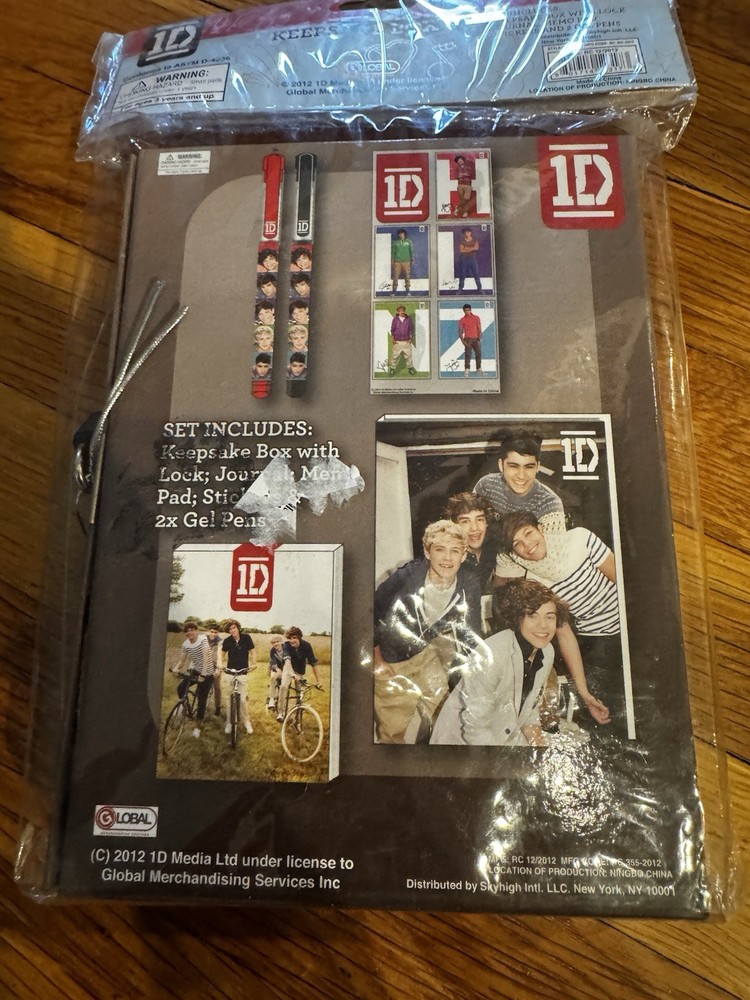 One Direction Keepsake Box Set Journal Stickers Pens MORE! 1D Sealed 2012