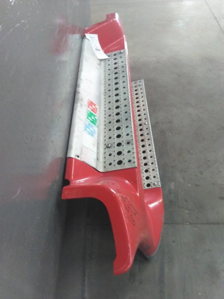 For 2011 FREIGHTLINER CASCADIA 125 SIDE FAIRING Left , IL