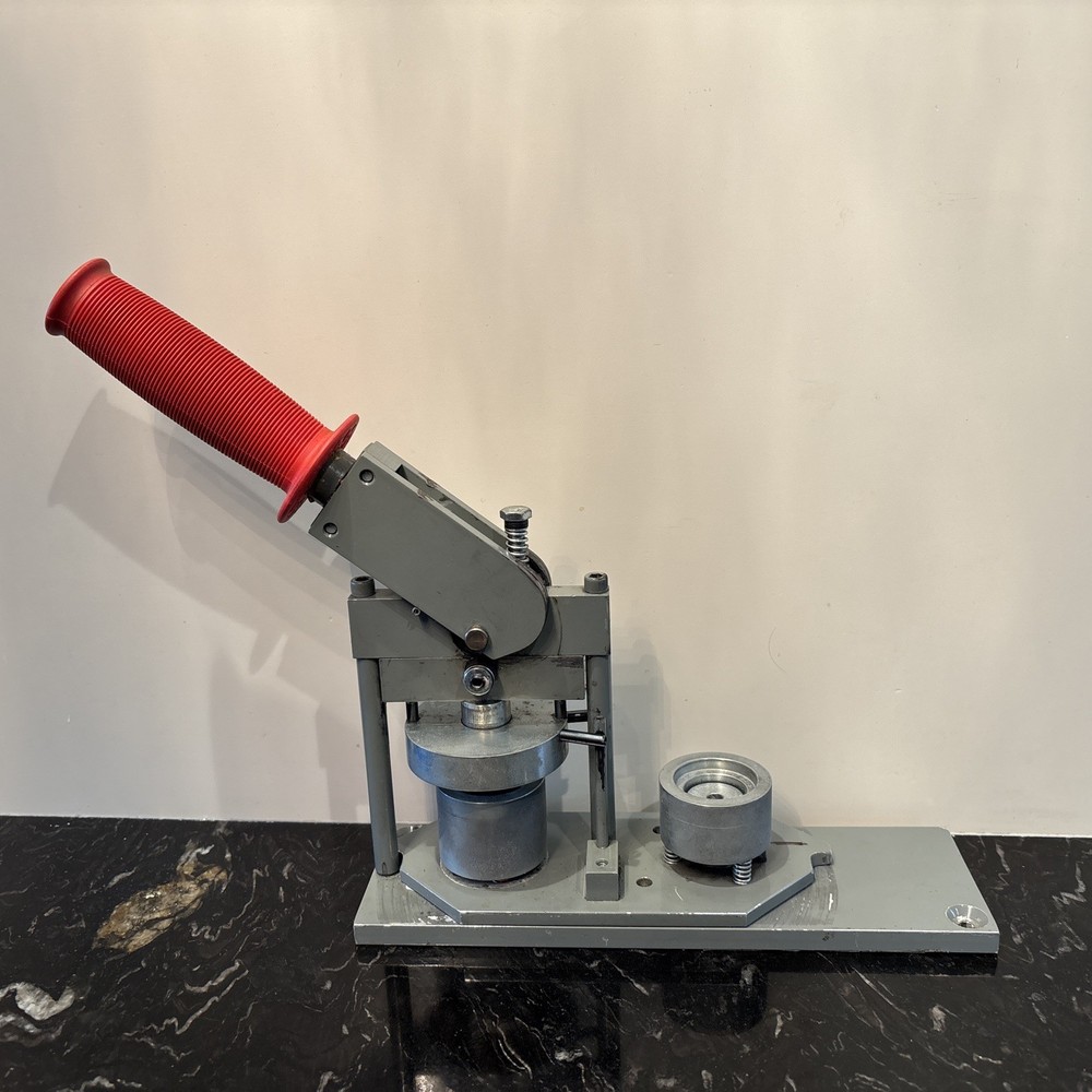 Tecre Model 100 1” Inch Round  Button Making Machine