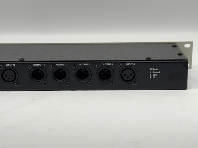 Brainstorm Electronics SR-26 Dual Time Code Distributor/Reshaper & Power Supply