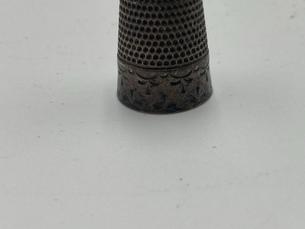 Sterling Silver Embossed Thimble Size 11 Antique